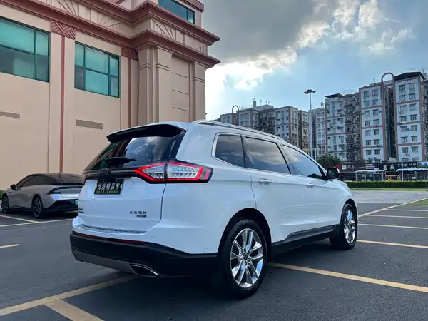Ford Edge 2016