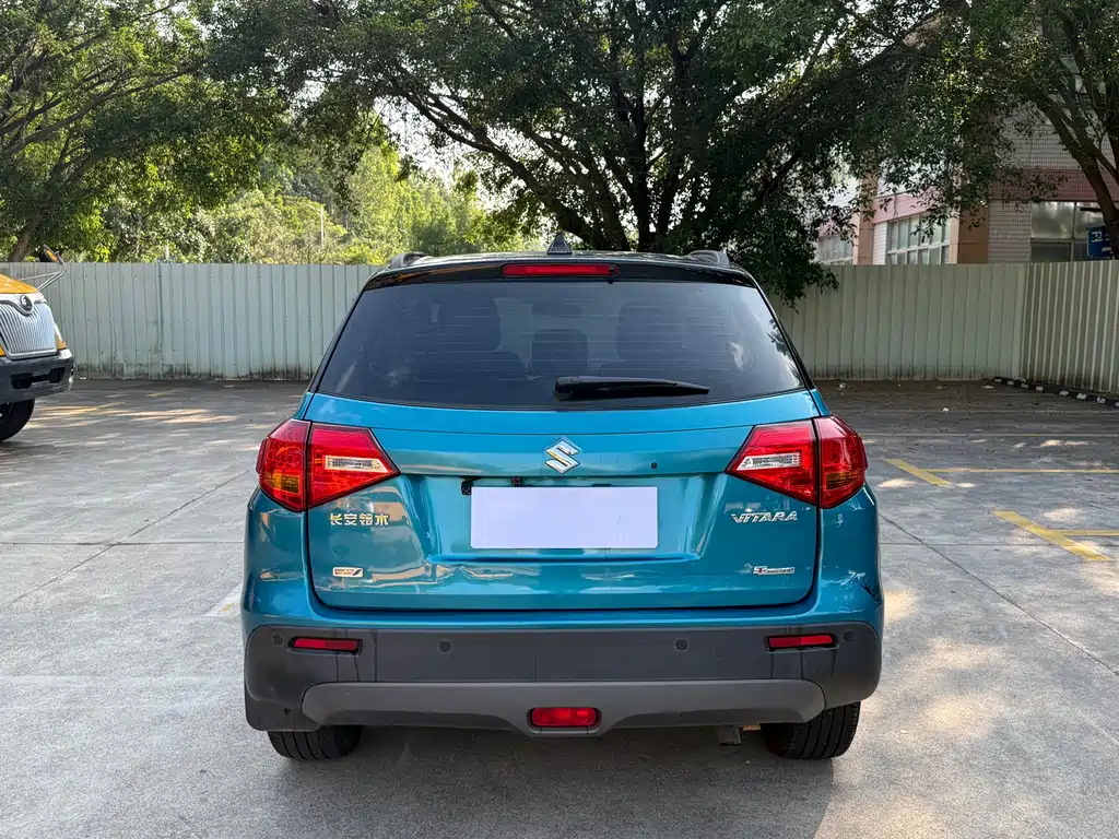 Suzuki Vitara 2017 — фото 8