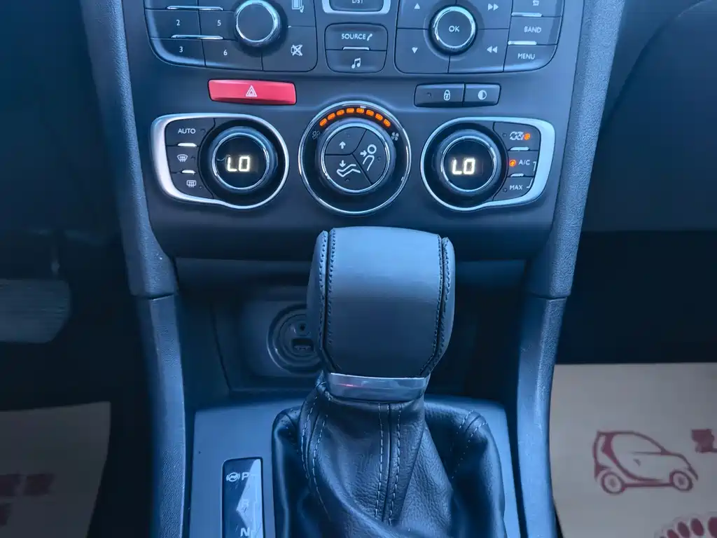 Citroën C4L 2017 — фото 13