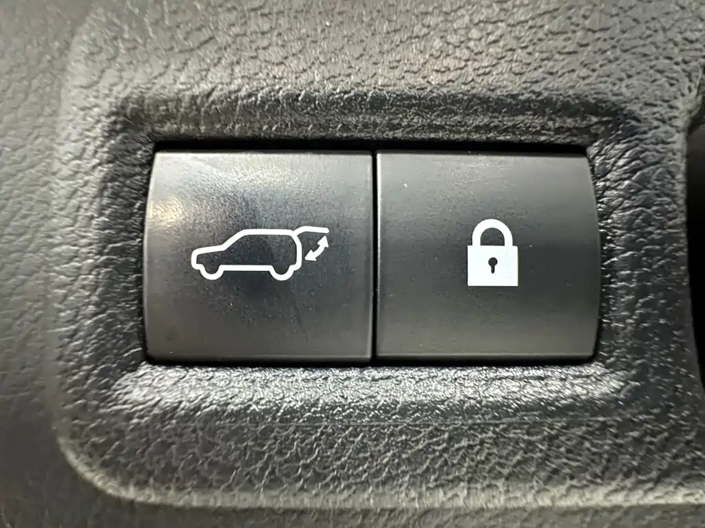 Lexus NX 2020 — фото 10