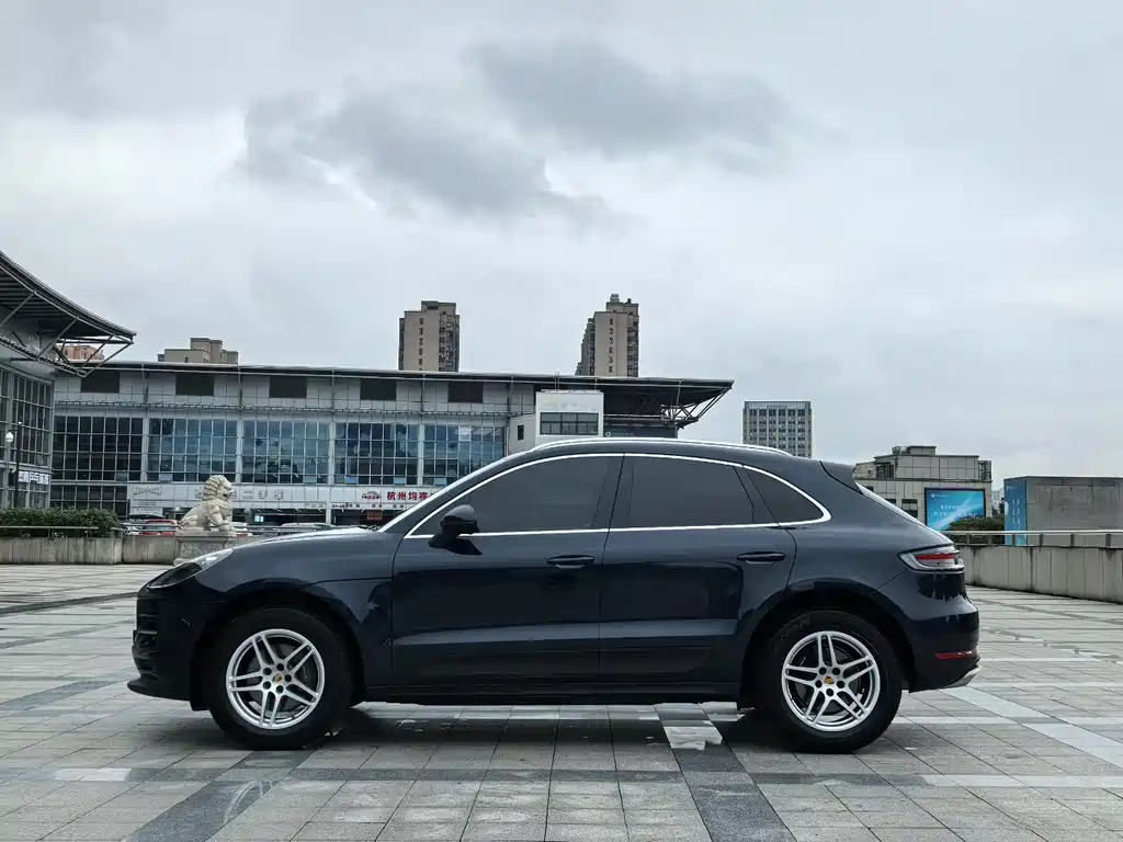 Porsche Macan 2020
