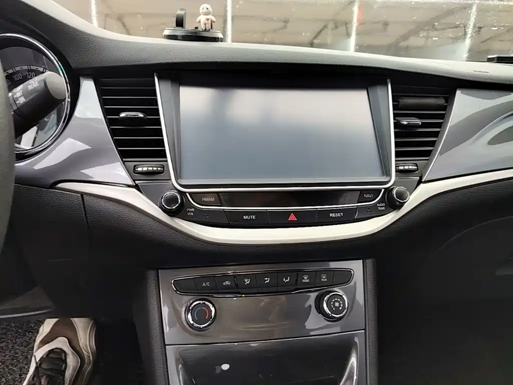 Buick Verano 2016 — фото 13