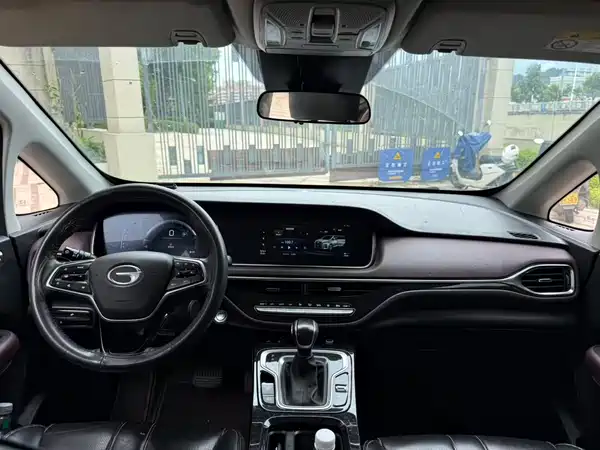 GAC Trumpchi M6 2023