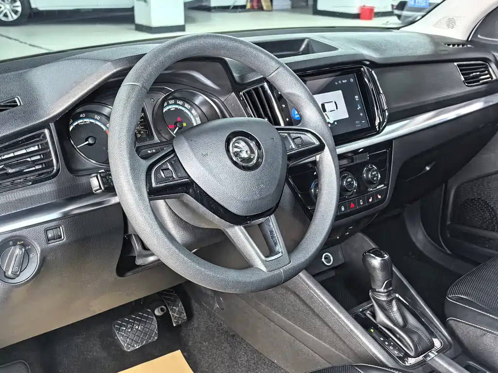Skoda Kamiq 2023 — фото 10