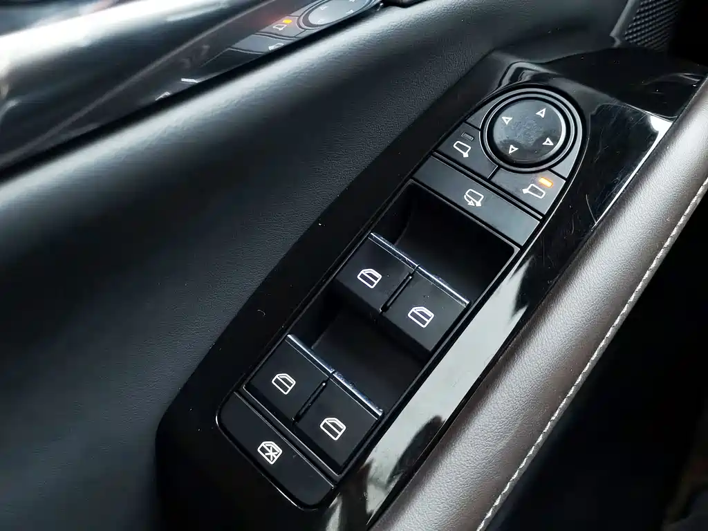 Mazda CX-30 2021 — фото 18