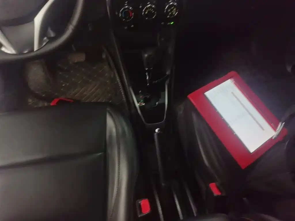 Toyota Yaris L 2020 — фото 14
