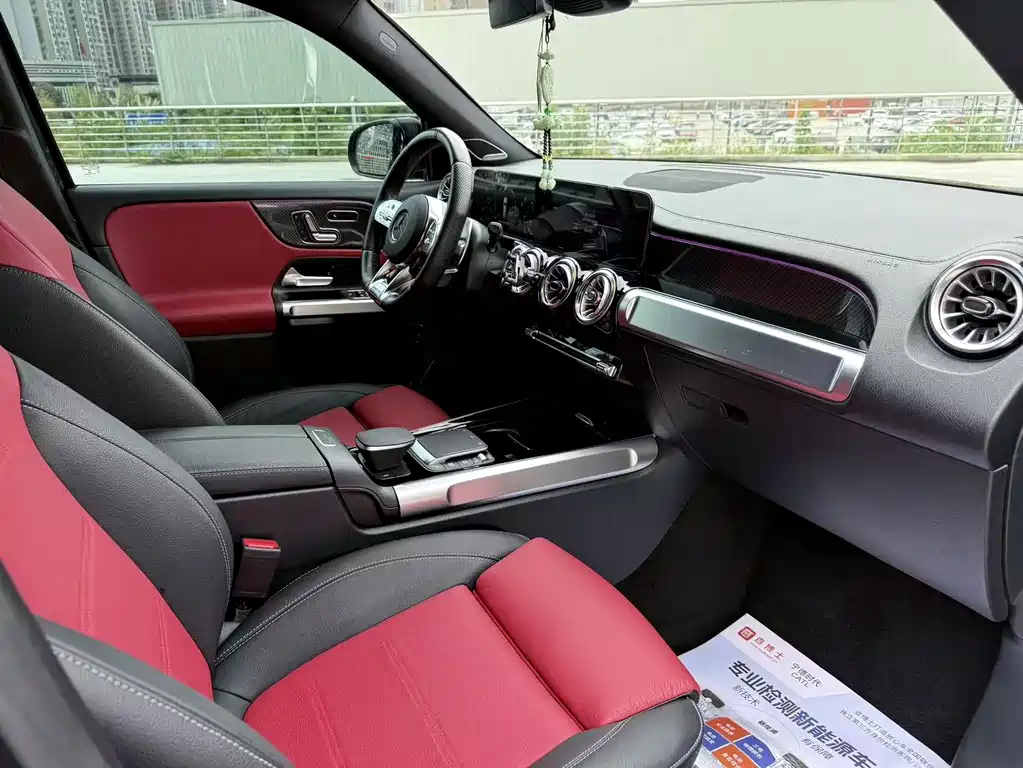 Mercedes-Benz GLB AMG 2023 — фото 10