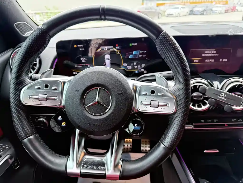 Mercedes-Benz GLB AMG 2023 — фото 14