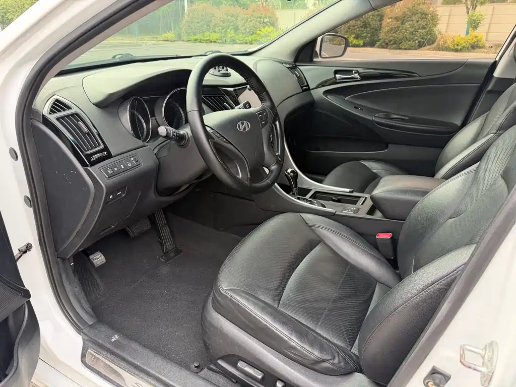 Hyundai Sonata 2015 — фото 10