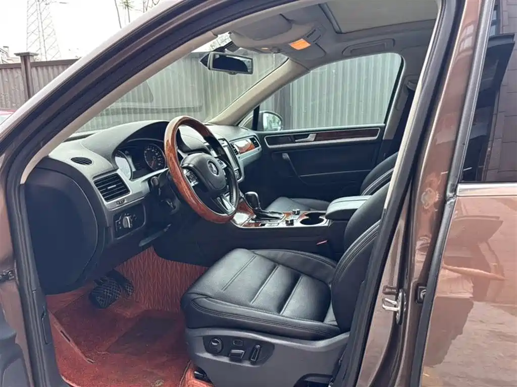 Volkswagen Touareg 2012