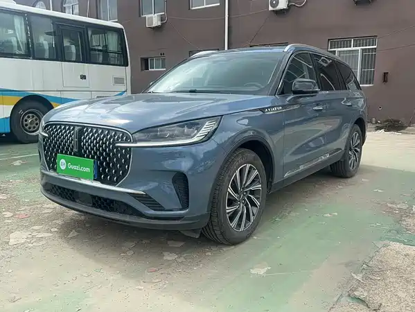 Lincoln Aviator 2025