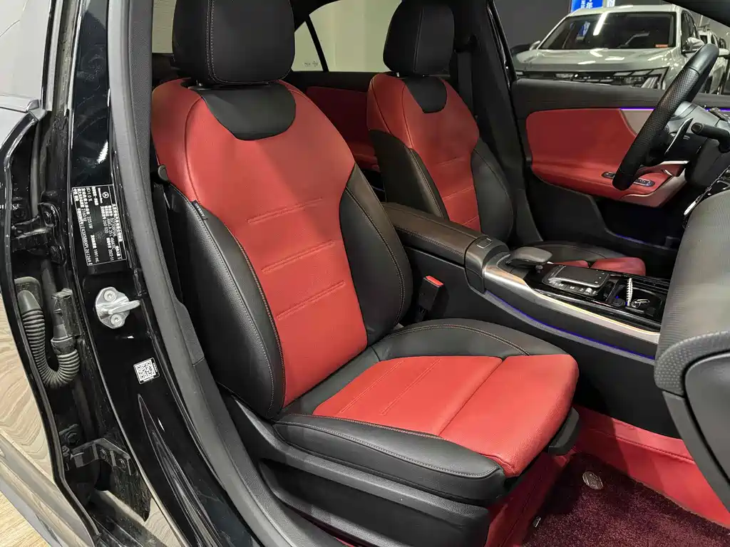 Mercedes-Benz A-Class AMG 2023 — фото 13