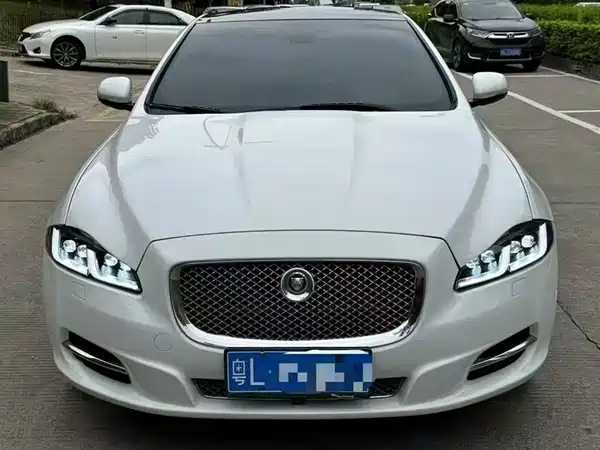 Jaguar XJ 2013
