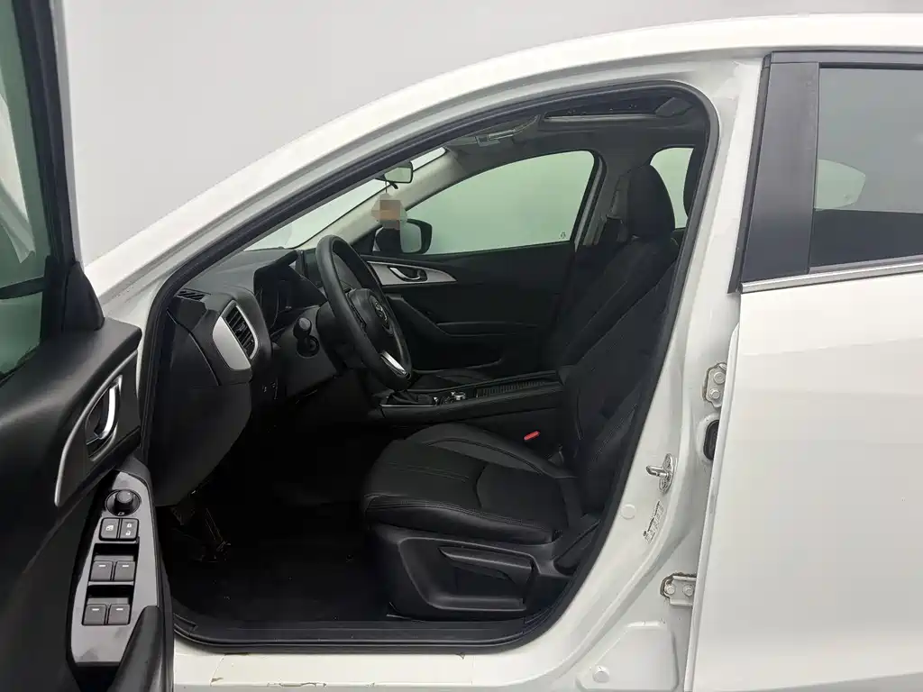 Mazda 3 Angkesela 2018 — фото 11