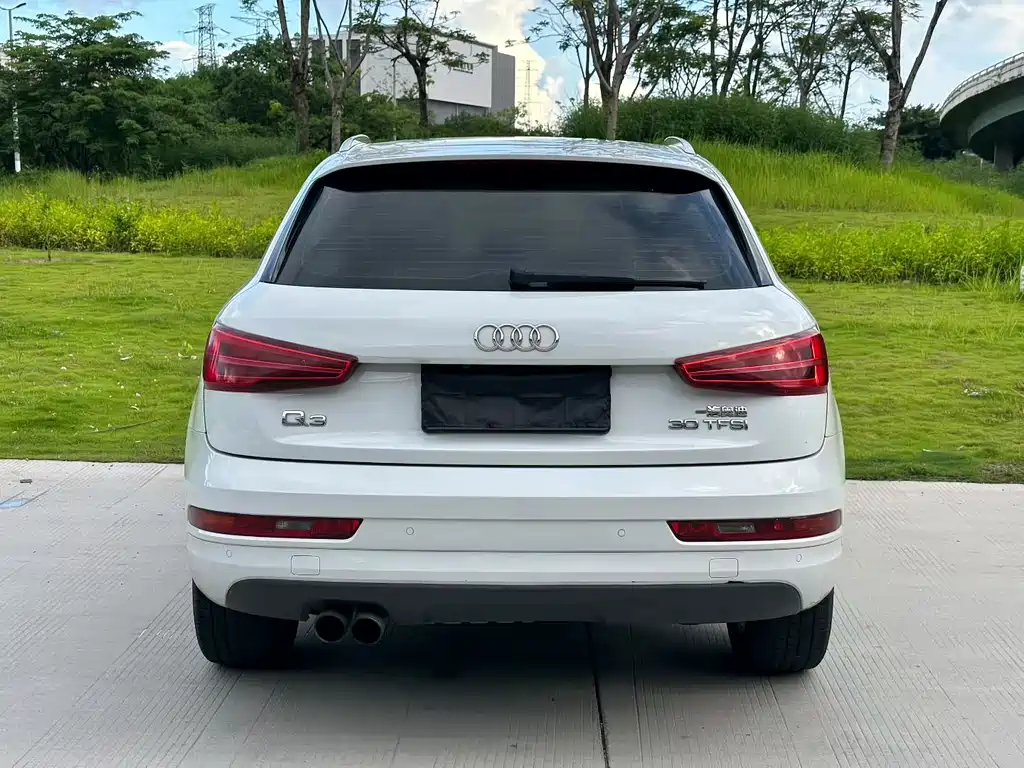 Audi Q3 2017 — фото 8