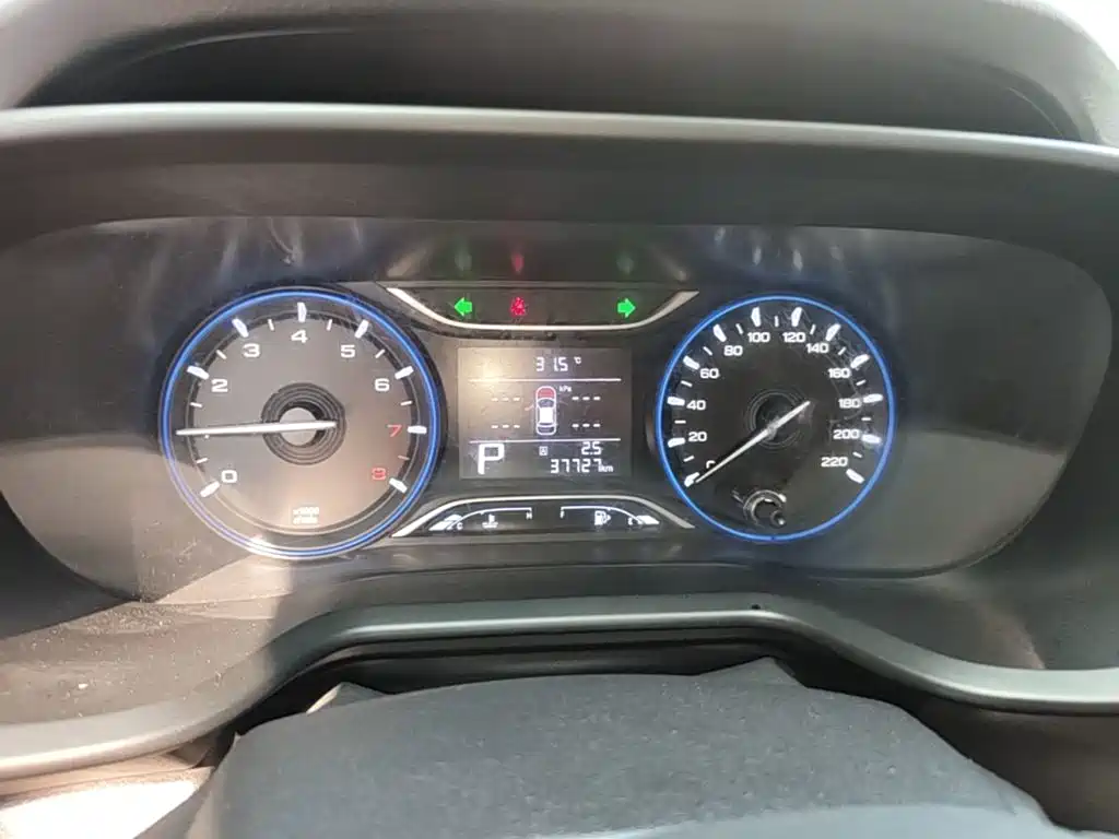 GAC Trumpchi GS3 2020 — фото 12
