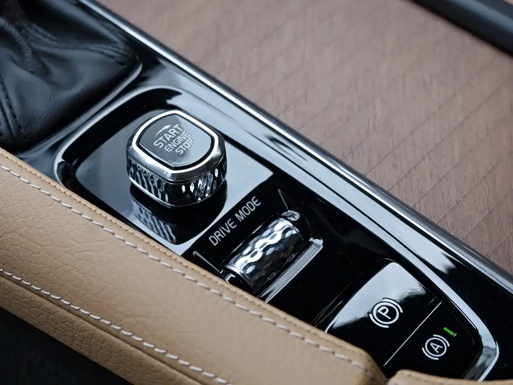 Volvo S90 2018 — фото 20