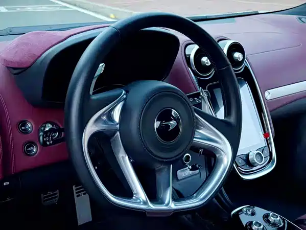 McLaren GT 2022