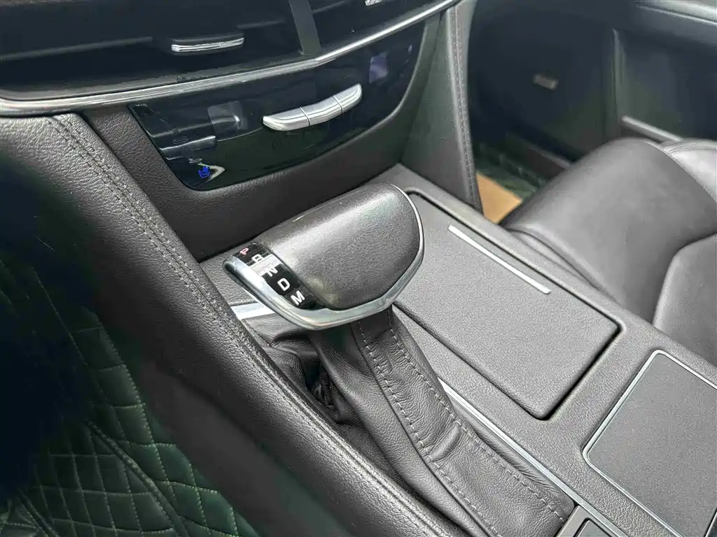 Cadillac CT6 2018 — фото 14