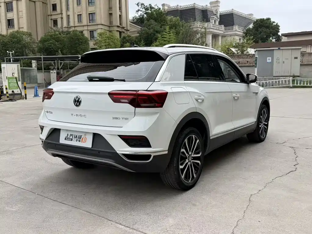Volkswagen T-Roc 2022 — фото 9