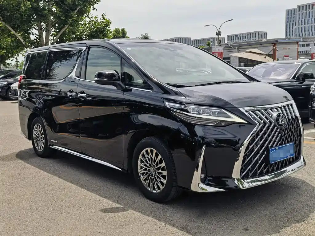 Lexus LM 2021