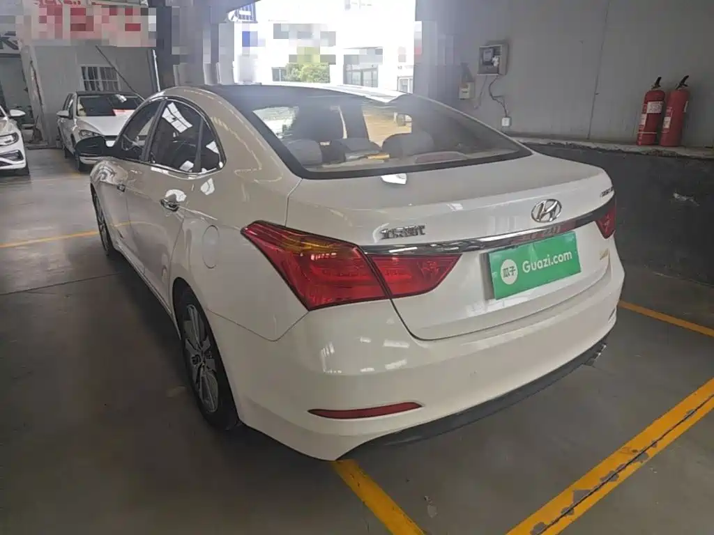 Hyundai Mistra 2014