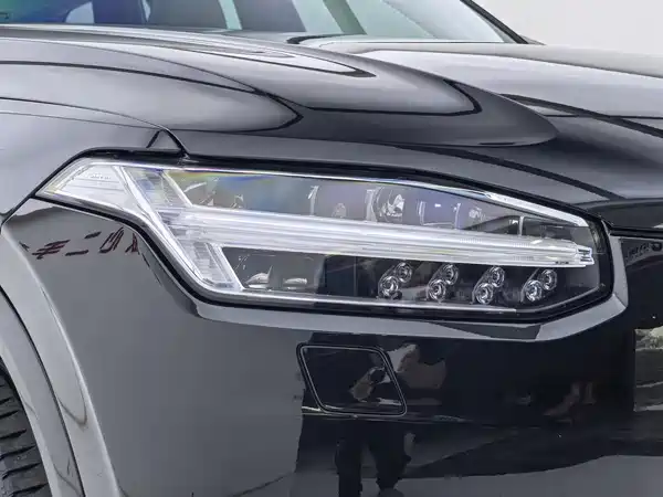Volvo XC90 2015