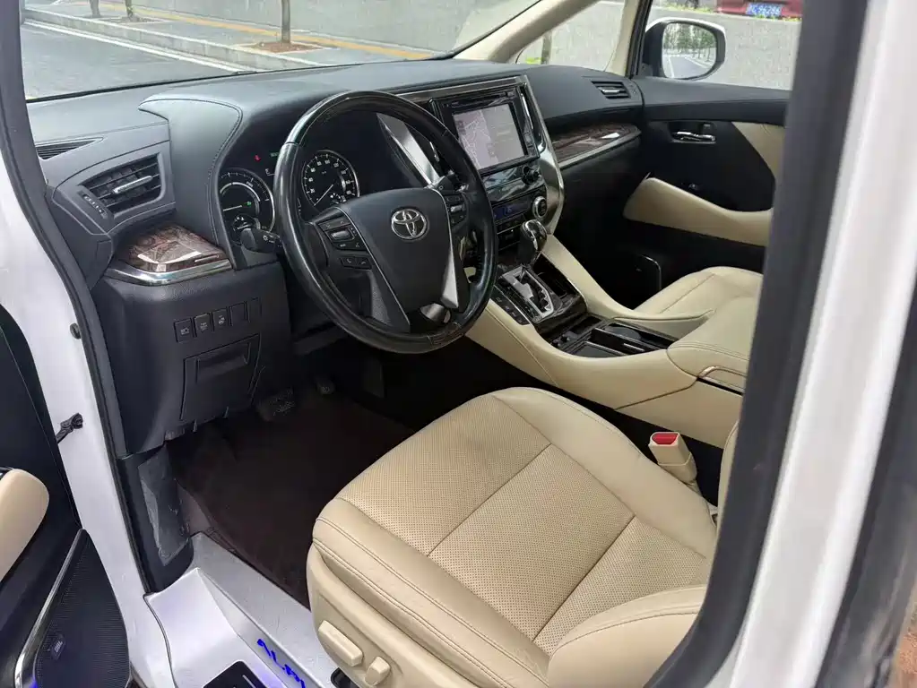Toyota Alphard 2019 — фото 9