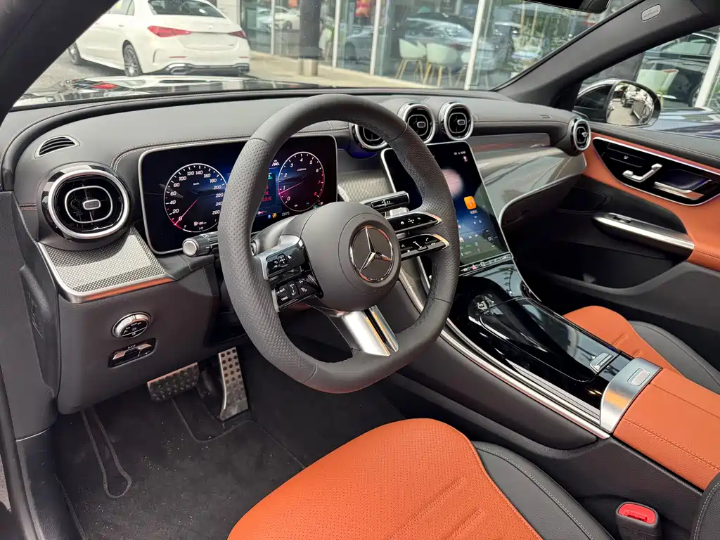 Mercedes-Benz GLC Coupe 2026 — фото 11