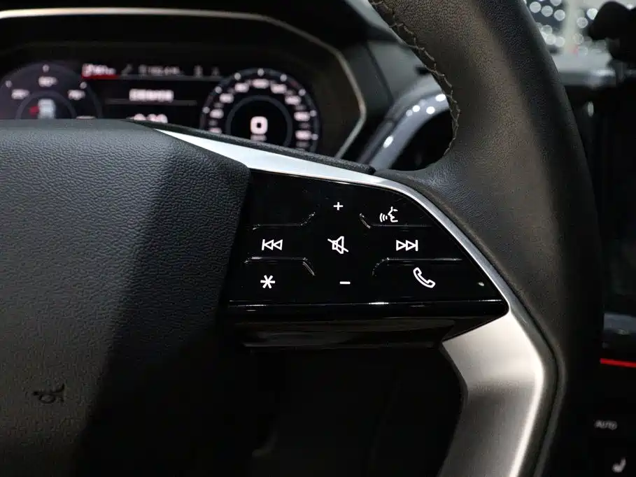 Audi Q4 E-Tron 2024 — фото 15