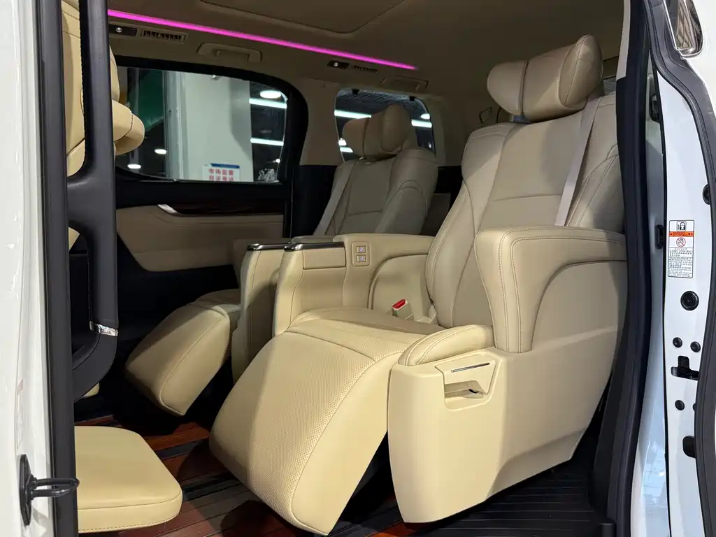 Toyota Alphard 2016 — фото 6
