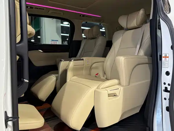 Toyota Alphard 2016