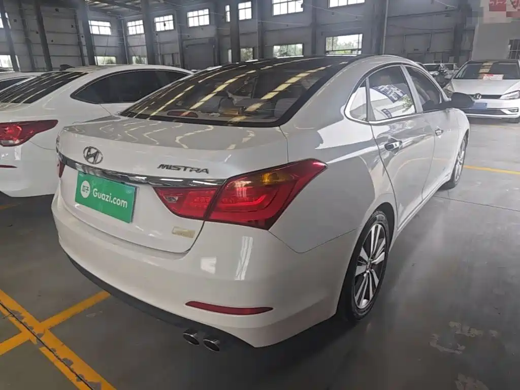 Hyundai Mistra 2014