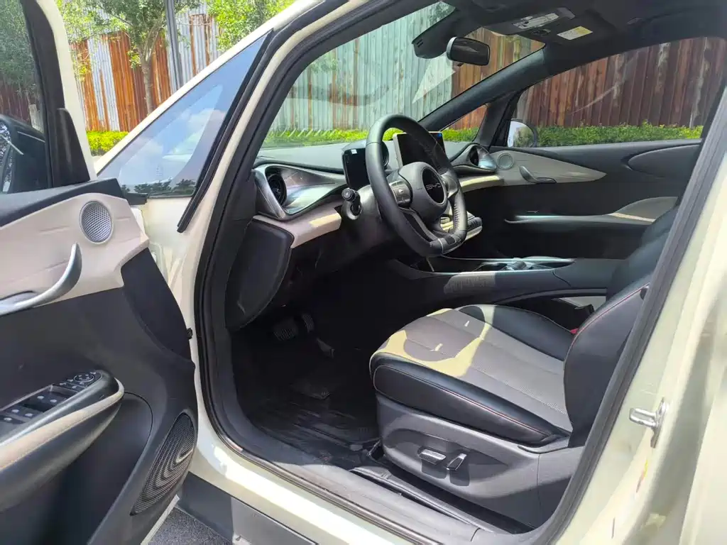 BYD Dolphin 2023