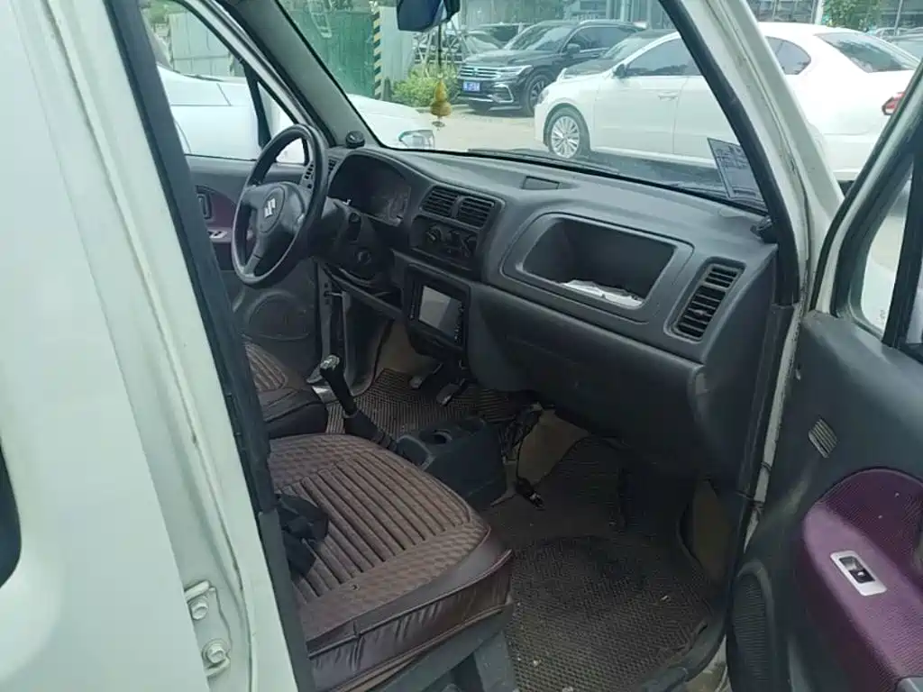 Suzuki Wagon R 2015 — фото 11