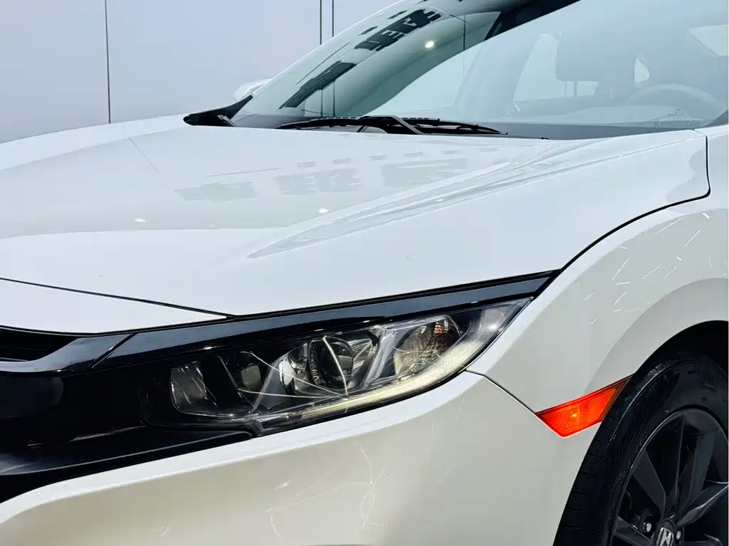 Honda Civic 2019 — фото 20