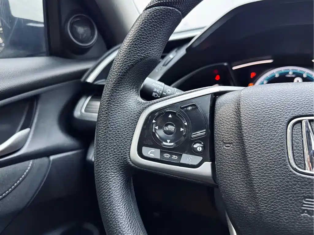 Honda Civic 2019 — фото 17