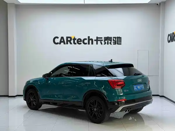 Audi Q2L 2019