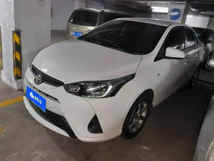 Toyota Yaris L 2020