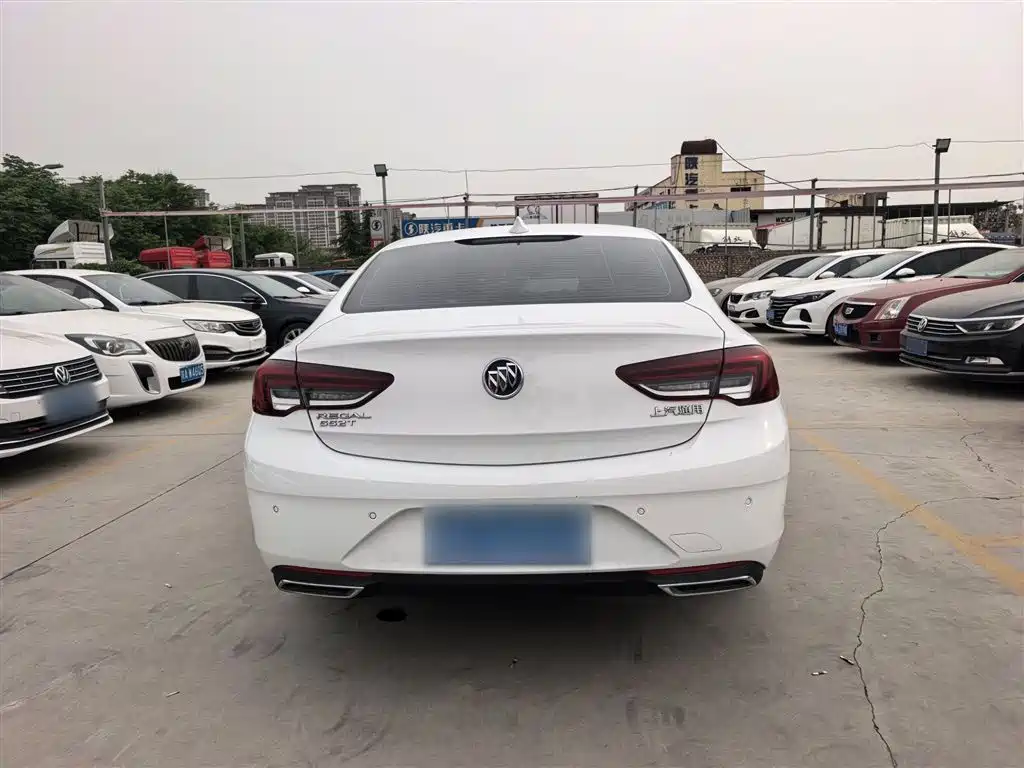 Buick Regal 2021 — фото 12