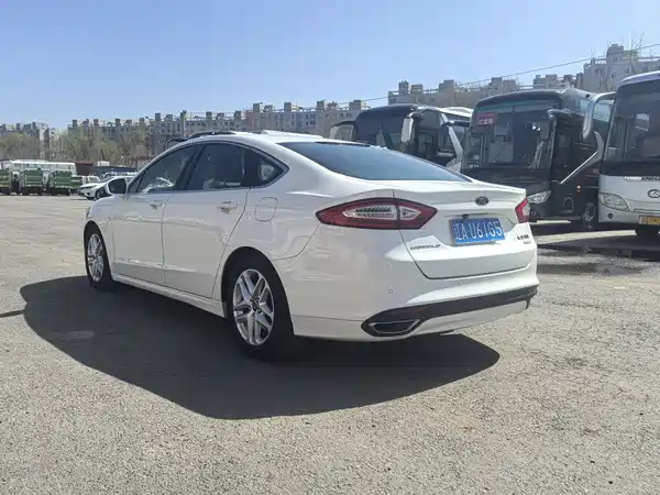 Ford Mondeo 2015