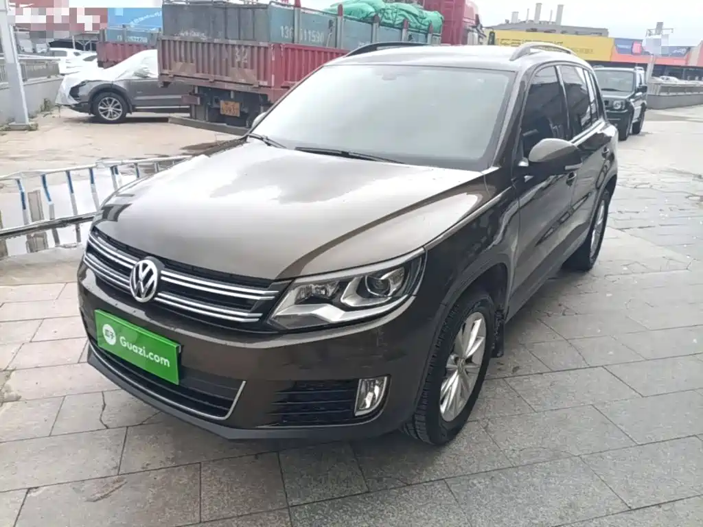 Volkswagen Tiguan 2016 — фото 1