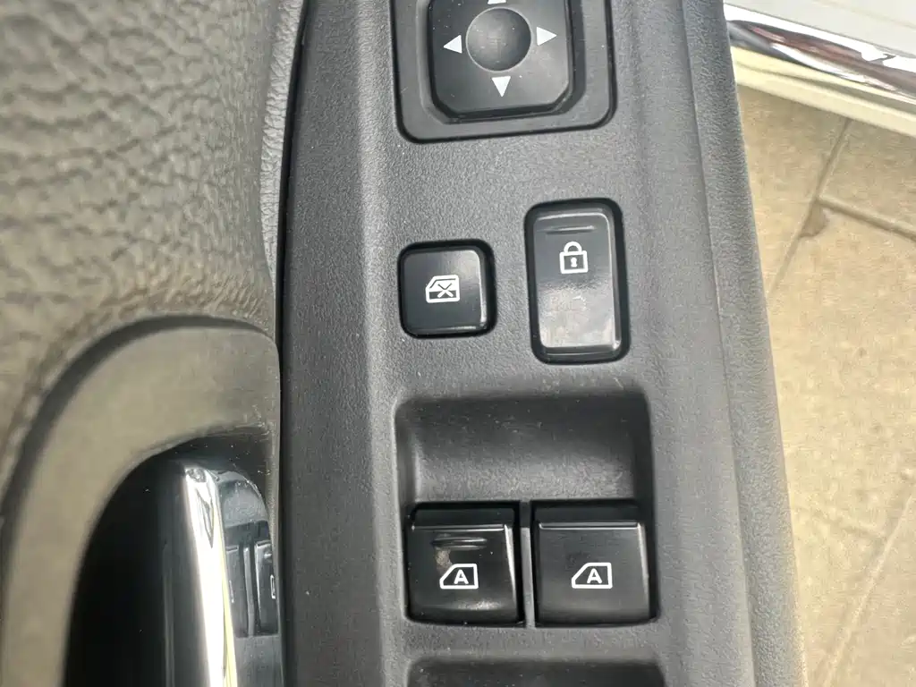 Mitsubishi Outlander 2022 — фото 10