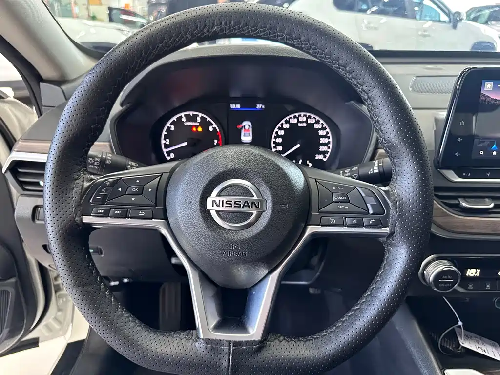 Nissan Teana 2022