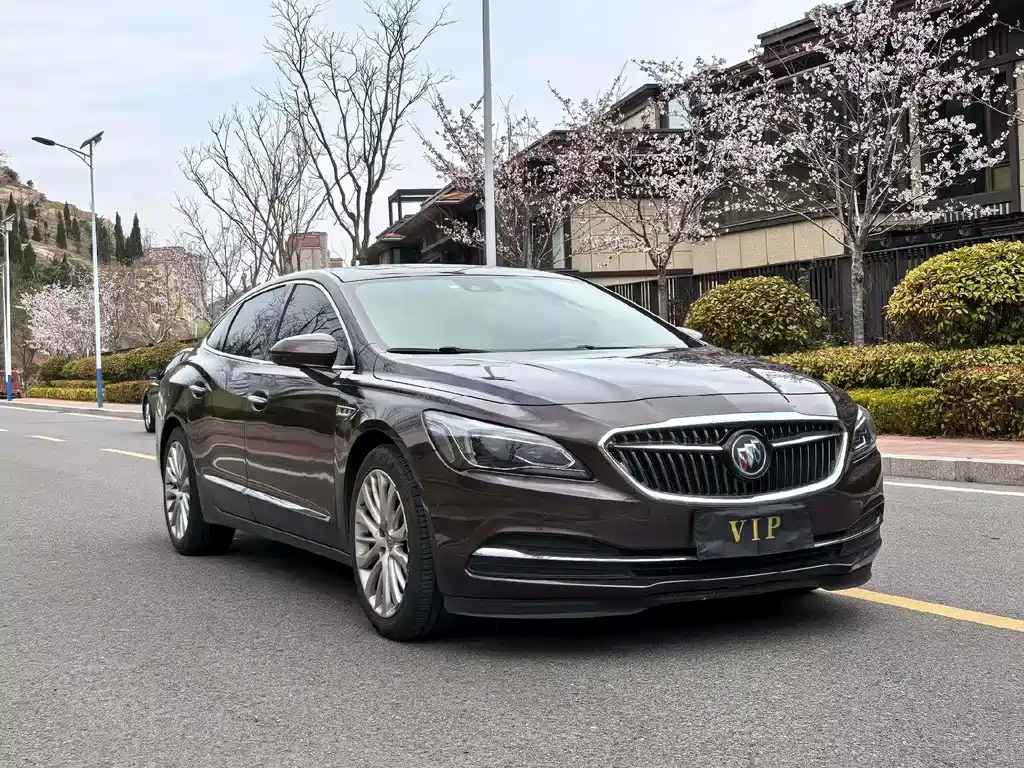 Buick LaCrosse 2017 — фото 3