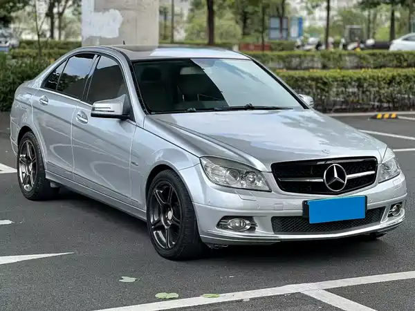 Mercedes-Benz C-Class 2011