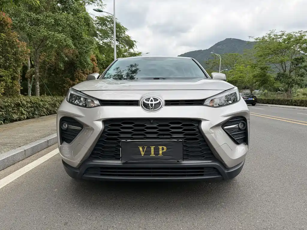 Toyota Wildlander 2022 — фото 2