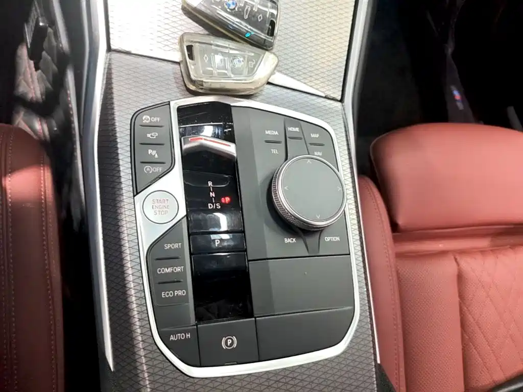 BMW 3 Series 2024 — фото 14