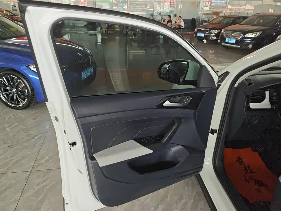 Volkswagen Tharu 2025