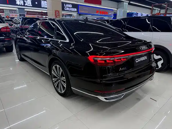 Audi A8 2021
